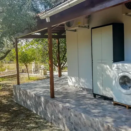 بيت للعطل Aggerikos Relax House