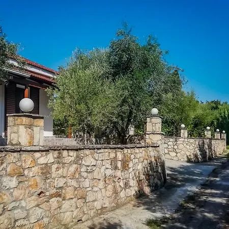 Aggerikos Relax House Áyios Kírikos